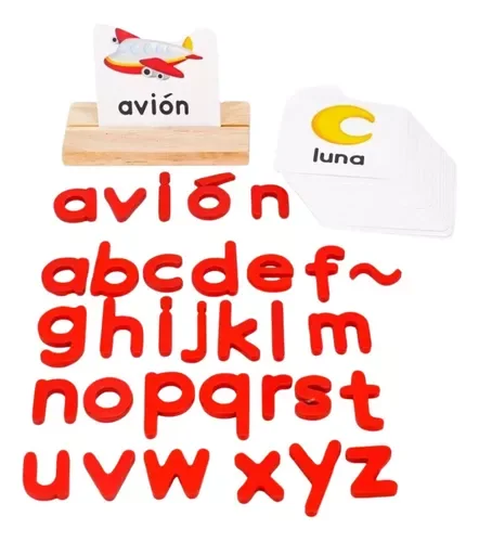 Juego de ortografía en madera con letras y tarjetas — foto 2