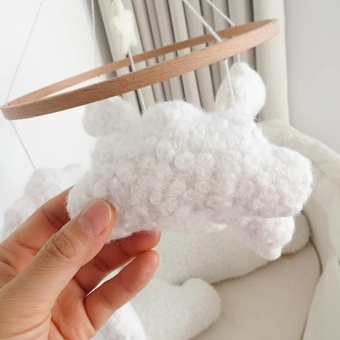 Móvil de cuna nubes y oso - Cucurumi — foto 6