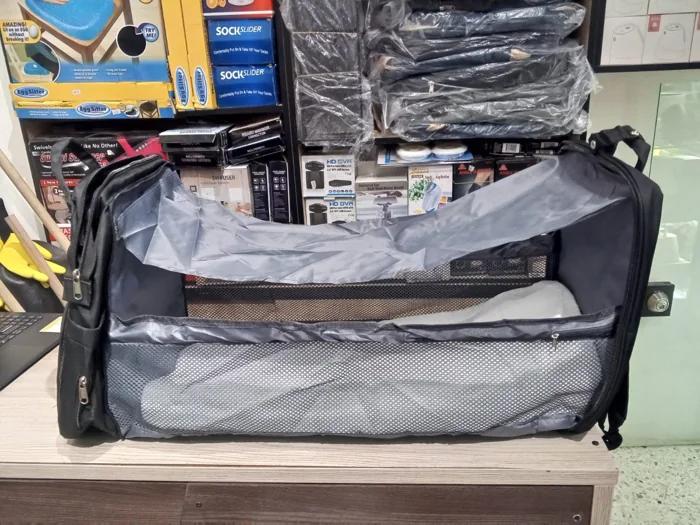 Pañalera con cambiador y cuna plegable tipo morral — foto 4